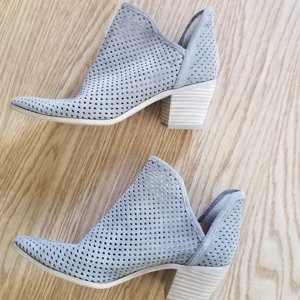 Lucky Brand staple Heel boots Size 7.5